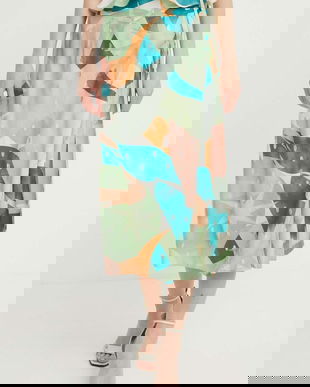 Never Fully Dressed fusta