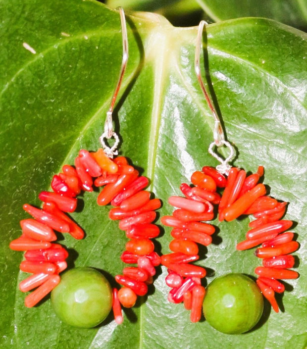 Set colier cercei handmade din cipsuri de coral si sfere fatetate din jad