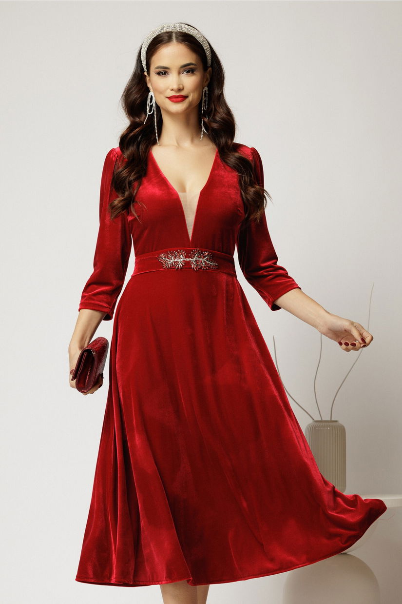 Rochie DY Fashion rosie din catifea cu decolteu adanc si cordon cu aplicatii