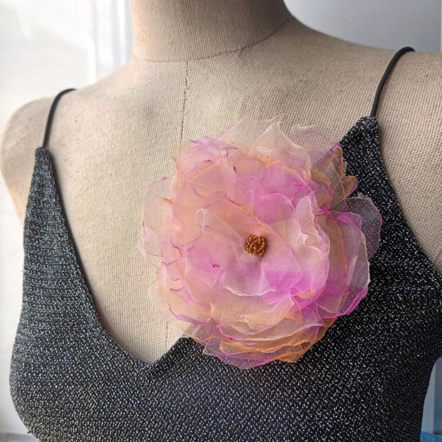 Brosa floare organza ombre multicolor