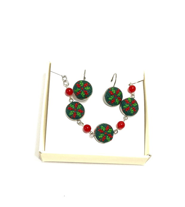Set bratara si cercei cu broderie manuala
