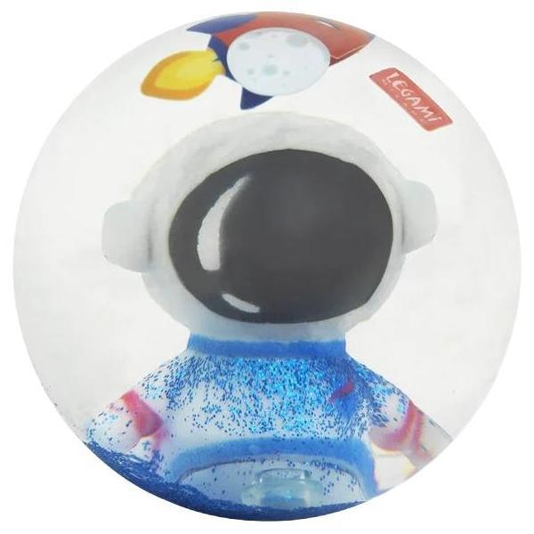 Minge saltareata: Cosmos