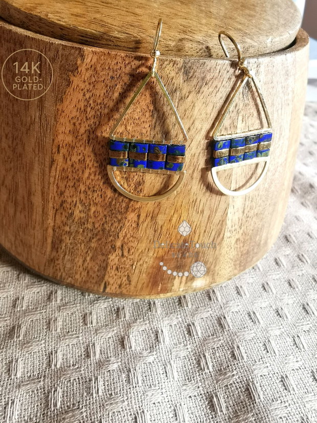 Cercei Boho Dangle cu Tila albastru lapiz lazuli, tortite placate cu aur 14k