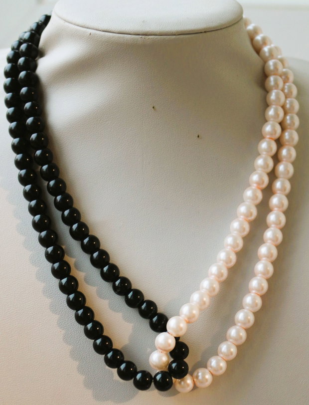 Set bijuterii handmade,colier si cercei din perle de sticla
