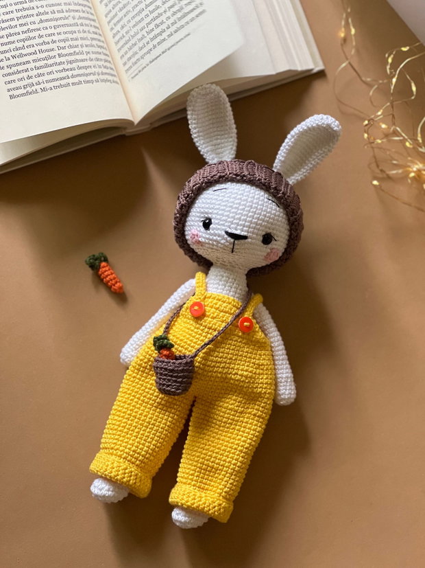Whimsical woodland - Iepuras - Jucarie crosetata manual