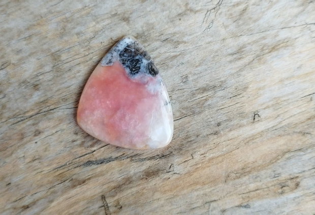 Cabochon opal roz, 35x28 mm