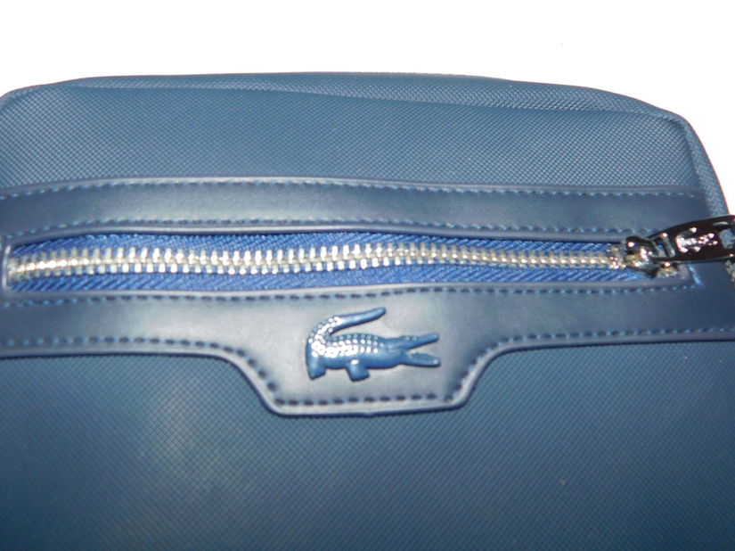 LACOSTE, geanta unisex , originala, bleumarin inchis ,noua