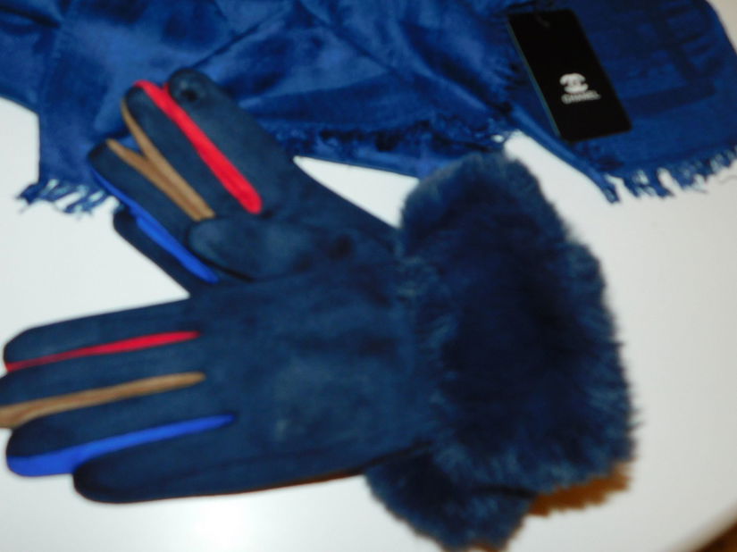 Esarfa noua, casmir cu matase,  manusi noi asortate