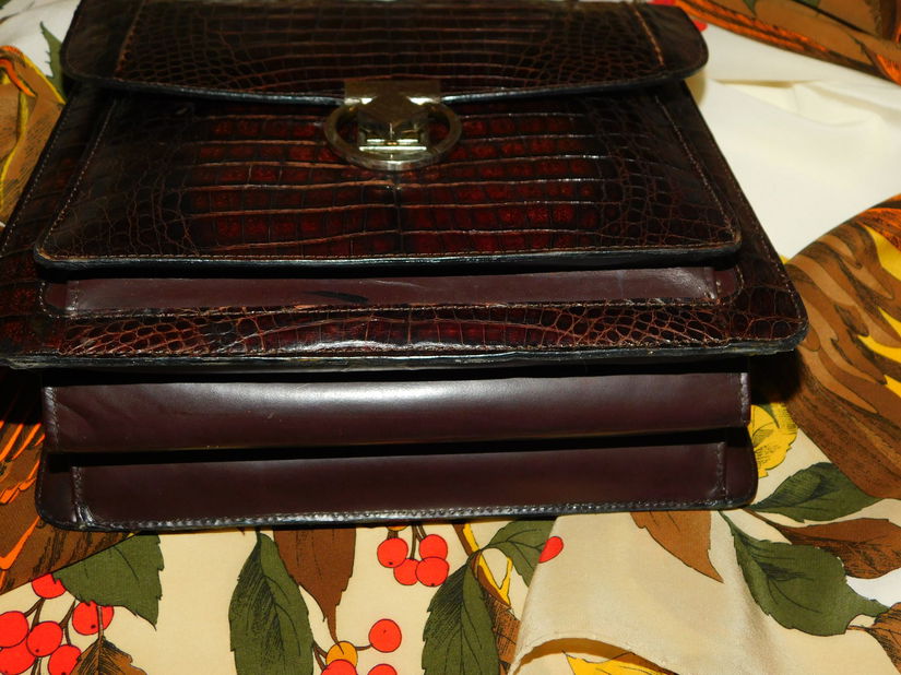 Poseta vintage deosebita, Perez, Spania, esarfa noua matase naturala , cadou