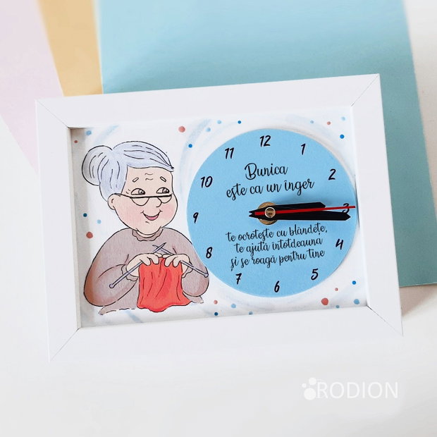 Ceas pentru bunica pictat manual personalizat cu mesaj