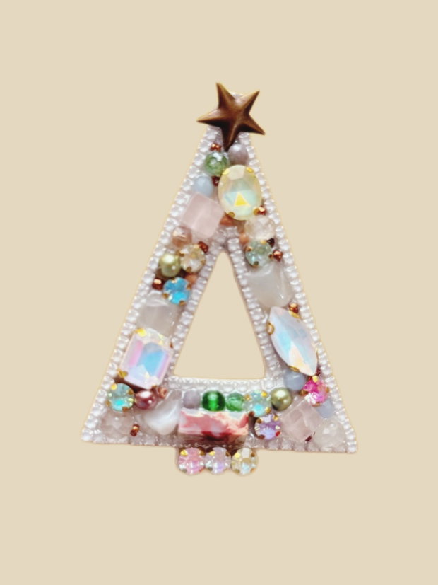 Broșă MAGICAL CHRISTMAS TREE  simbol al luminii, iubirii și autenticității - Broșă brad cu pietre semipretioase : jad, piatra lunii, topaz, unakit, cuart roz, jasp - bijuterie handmade unicat