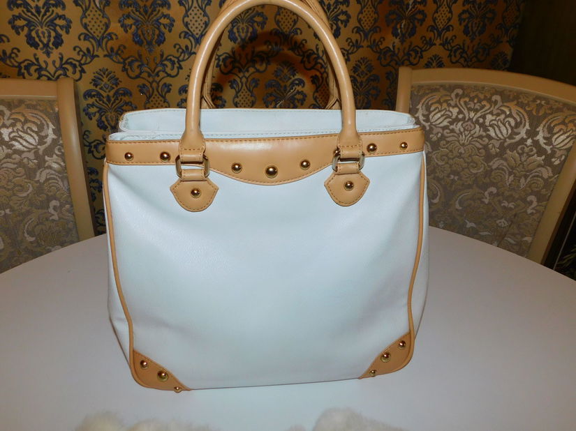 Geanta noua Carpisa,  cadou  sal  circular blanita asortat