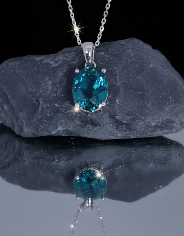 Pandantiv din argint cu un cristal oval Svarowski, oval, polifatetat, turcoaz