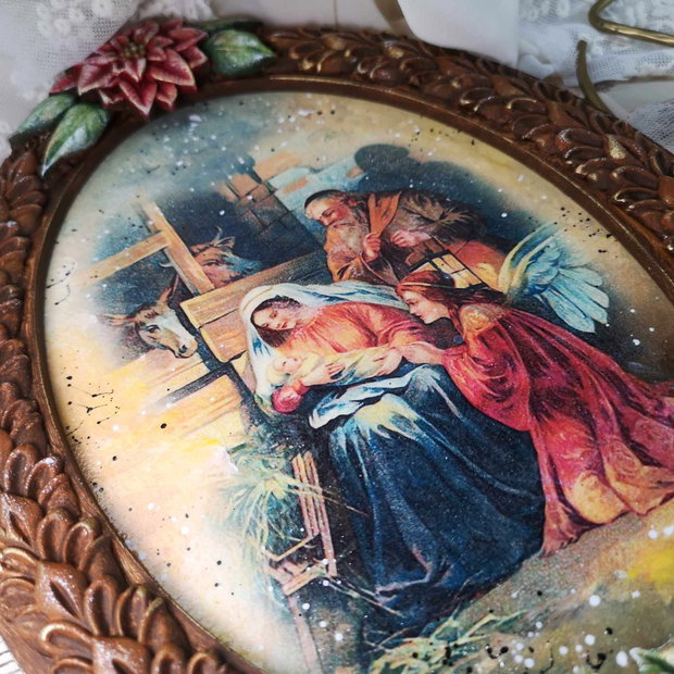 Set cadou Craciun format din tablou si decoratiune pentru brad - tema "Nasterea Domnului"