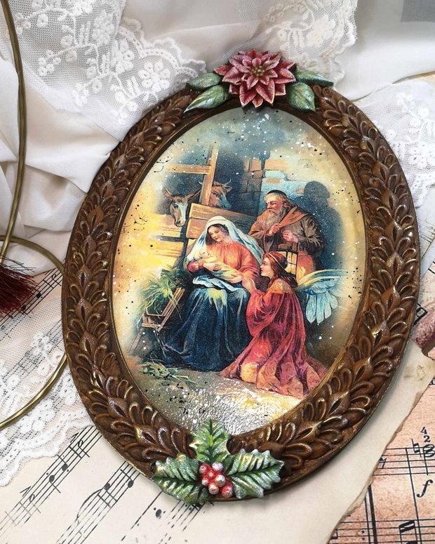 Set cadou Craciun format din tablou si decoratiune pentru brad - tema "Nasterea Domnului"