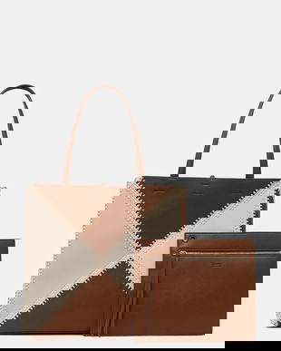 Nanushka poseta THEORIGAMITOTELARGE