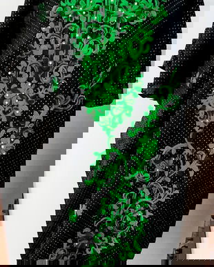 Rochie cu aplicații verzi