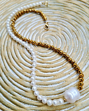 Colier CHOKER perle albe de cultura & hematite aurii