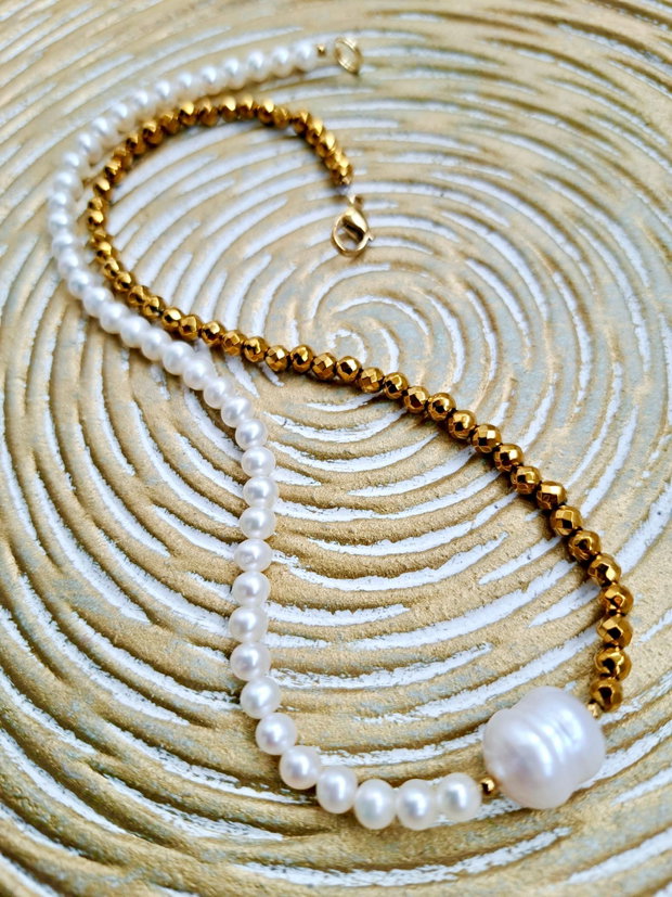 Colier CHOKER perle albe de cultura & hematite aurii