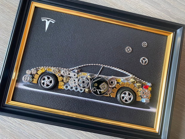 Masina model Tesla Cod M 614・Cadouri masini din piese de ceas・Cadouri barbati・Ceasuri barbati