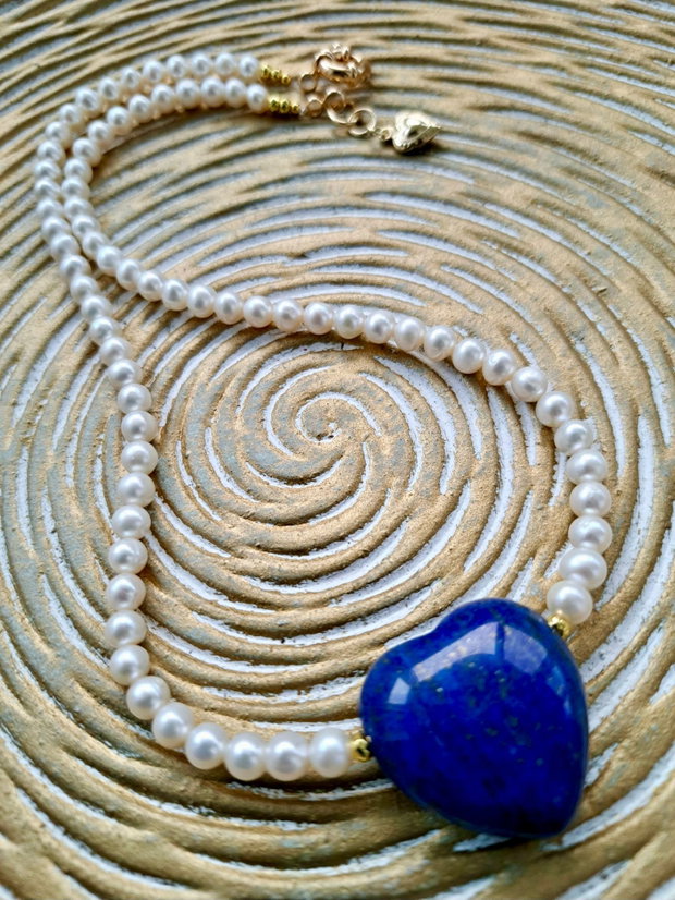 Colier inima lapis lazuli & perle albe de cultura