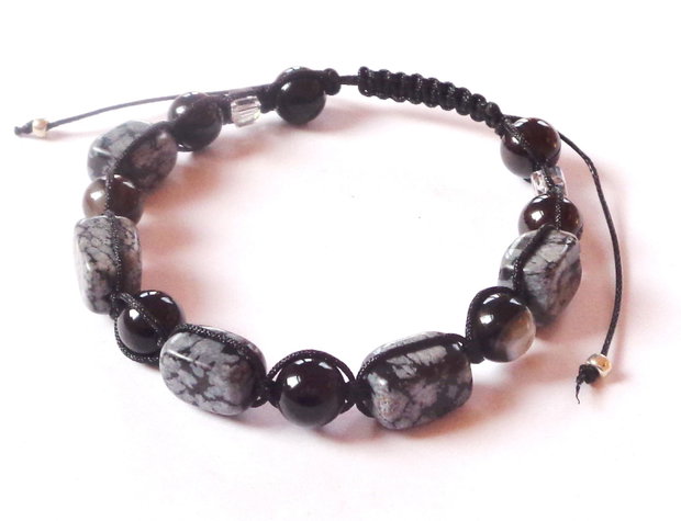 Bratara obsidian