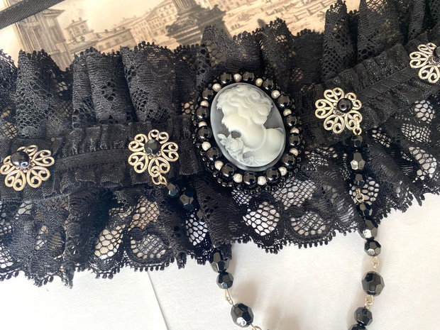 Chocker punk・Cristale si margele fatetate・Colier steampunk cu camee・Colier punkart