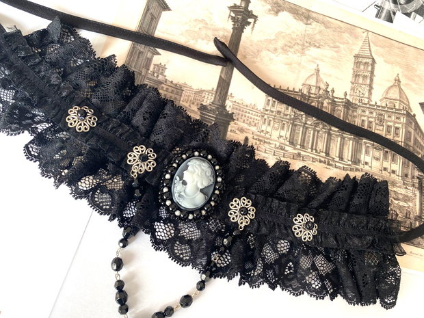 Chocker punk・Cristale si margele fatetate・Colier steampunk cu camee・Colier punkart