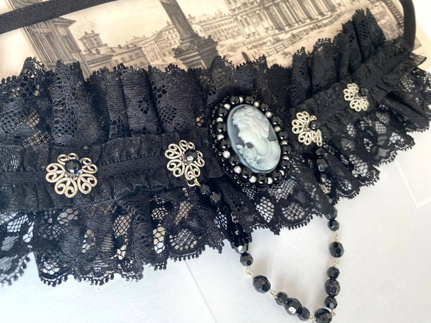 Chocker punk・Cristale si margele fatetate・Colier steampunk cu camee・Colier punkart