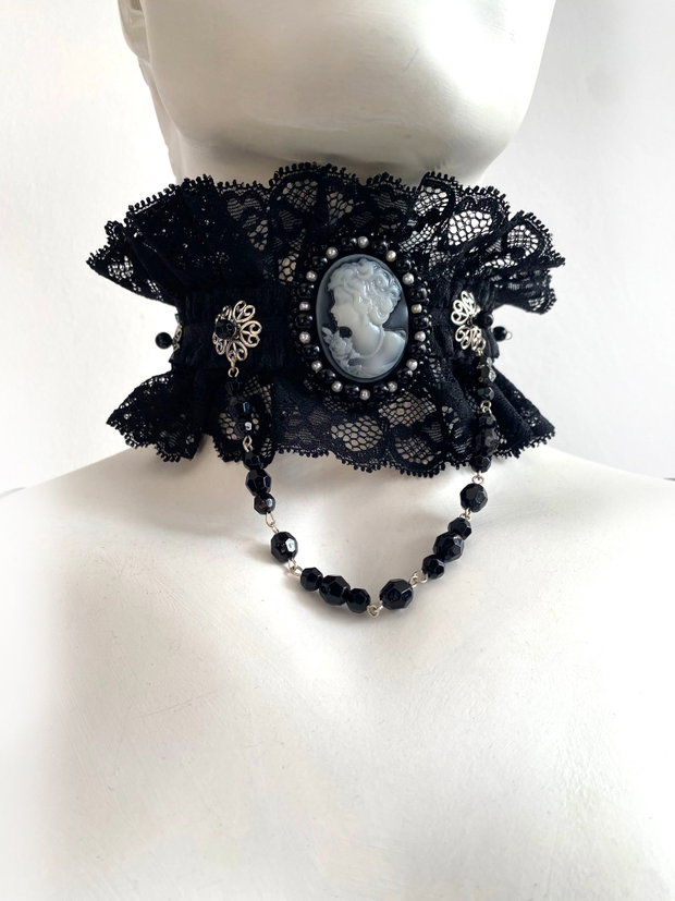 Chocker punk・Cristale si margele fatetate・Colier steampunk cu camee・Colier punkart