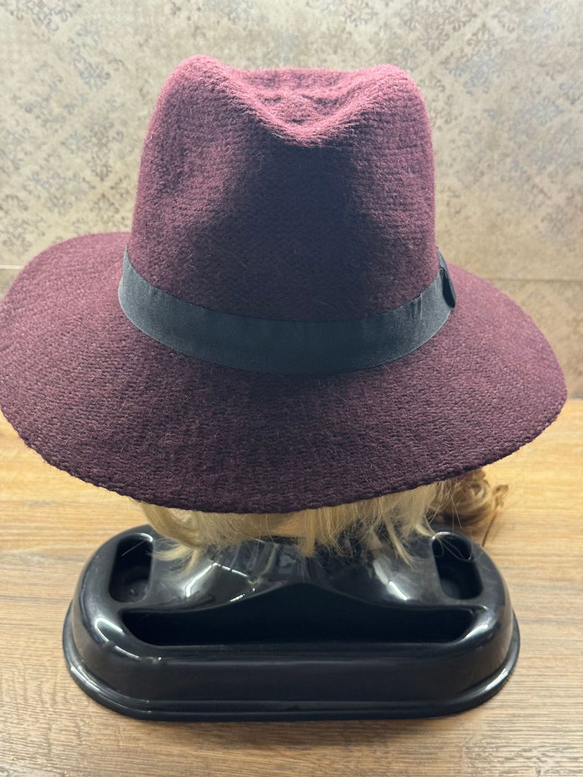 PALARIE SUPERBA PIMKIE,BLEND LANA, NOUA CU ETICHETA MARIME M