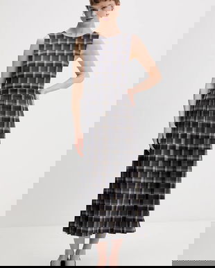 The Ragged Priest rochie