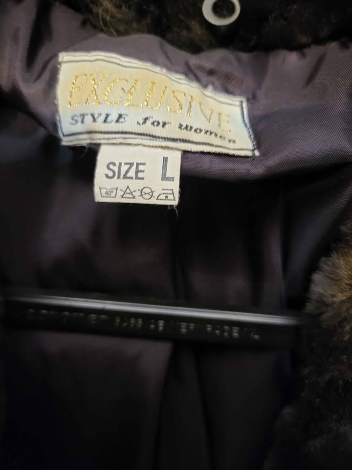 Haină blană artificială lungă cu glugă