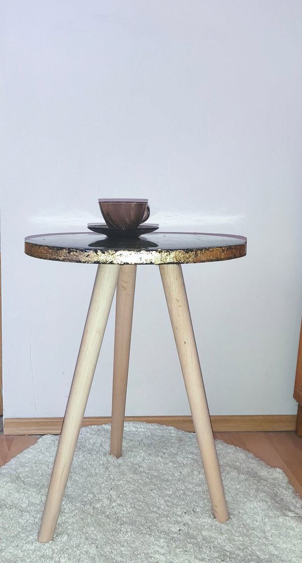 Masă din rășină GoldBlack(model unic)