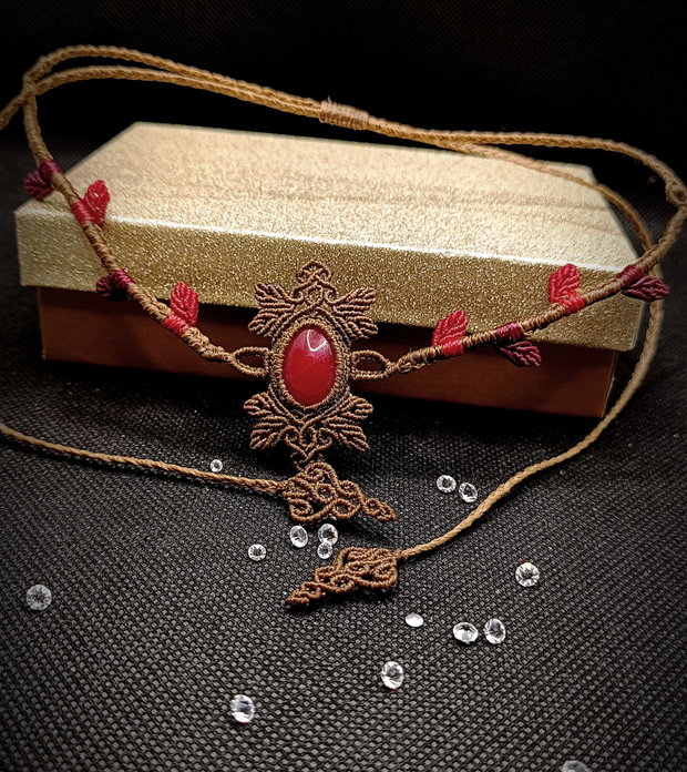 Colier Choker Frunze Micromacrame cu Jad Roșu