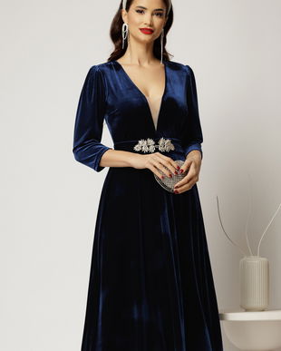 Rochie DY Fashion bleumarin din catifea cu decolteu adanc si cordon cu aplicatii
