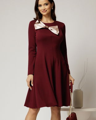 Rochie midi bordo in clini cu funda maxi satinata pe bust