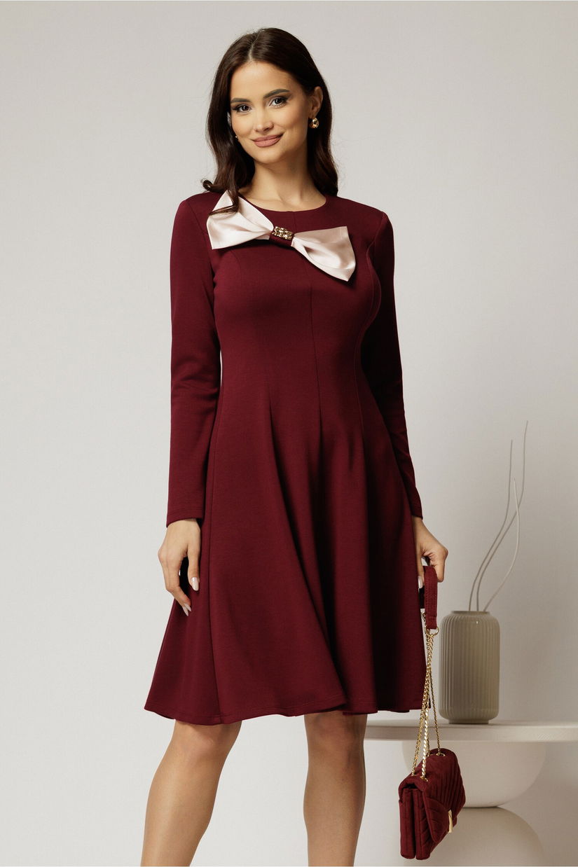 Rochie midi bordo in clini cu funda maxi satinata pe bust