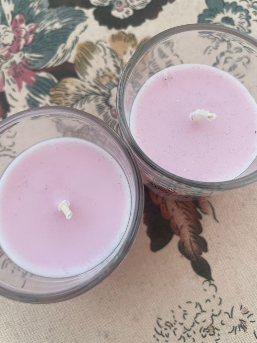 Mini lumânări parfumate cu parfum de primăvară , roz .