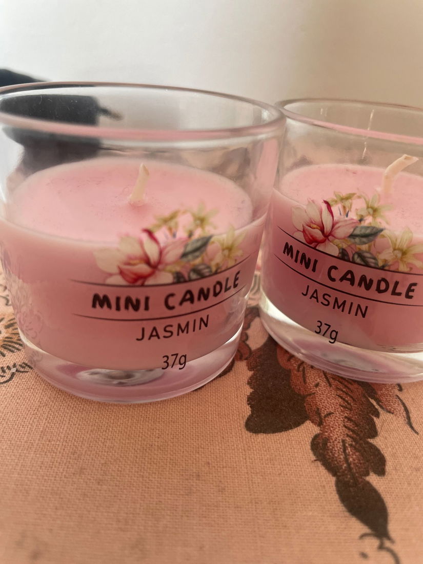 Mini lumânări parfumate cu parfum de primăvară , roz .