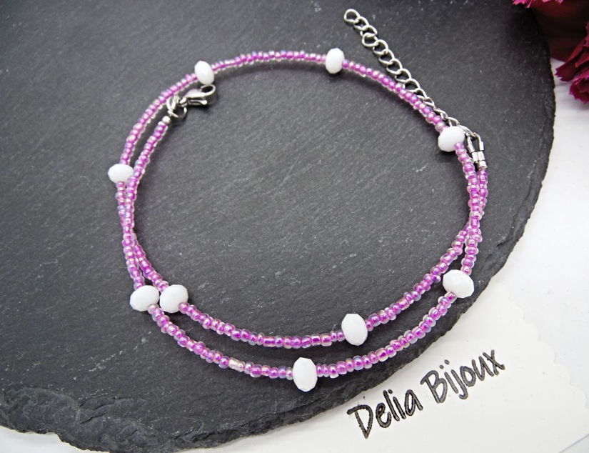 Colier unicat din mărgele de nisip roz și cristale albe fațetate (cod1366)