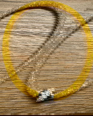 COLIER SWAROVSKI MODEL DEOSEBIT,TUB ,INCHIDERE MAGNETICA