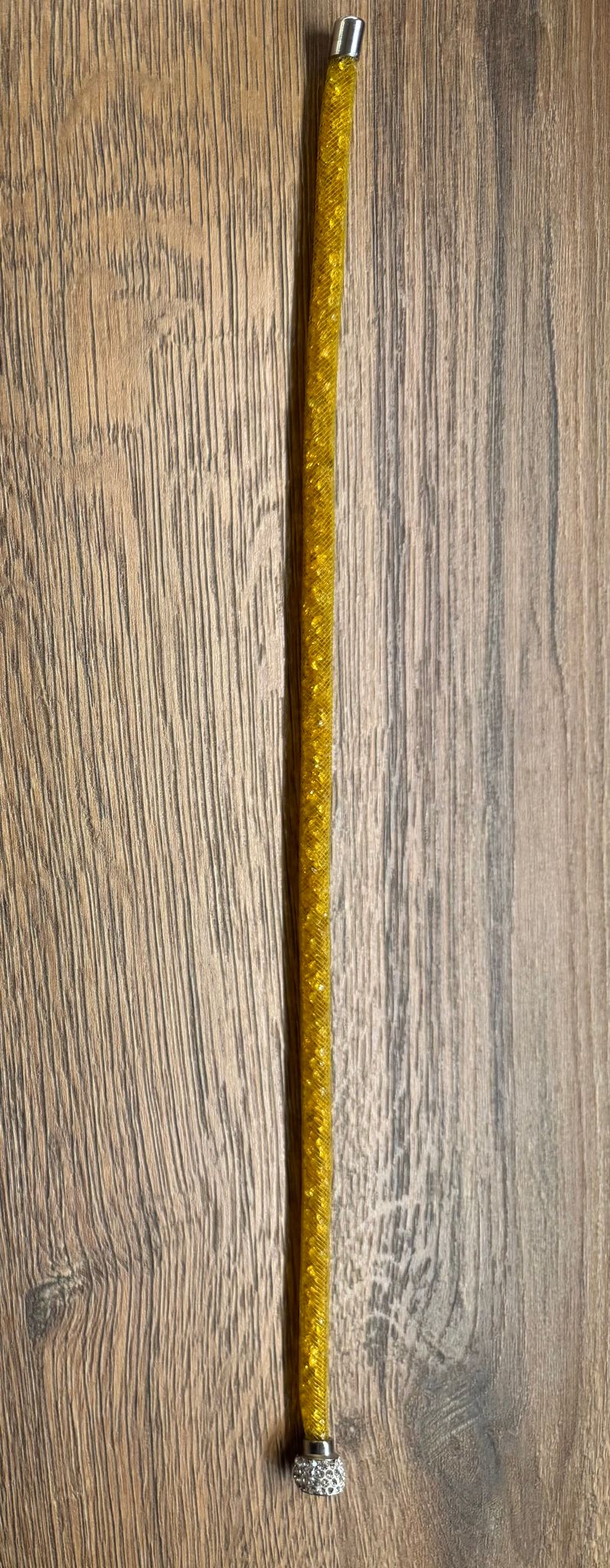 COLIER SWAROVSKI MODEL DEOSEBIT,TUB ,INCHIDERE MAGNETICA