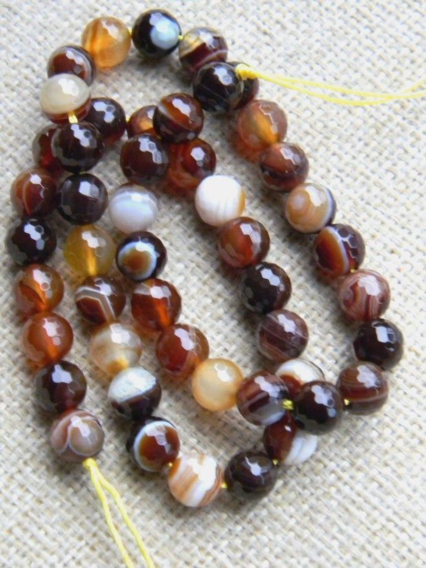 Agate fatetate 8 mm (AV2)