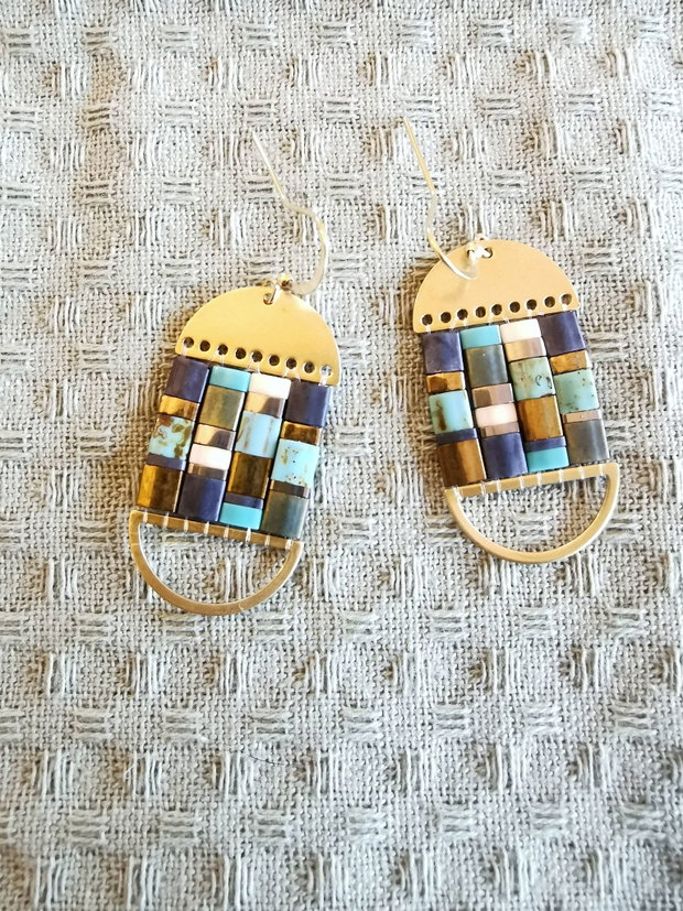 Cercei Boho Dangle cu Tila albastru si bronz, tortite placate cu aur 14k