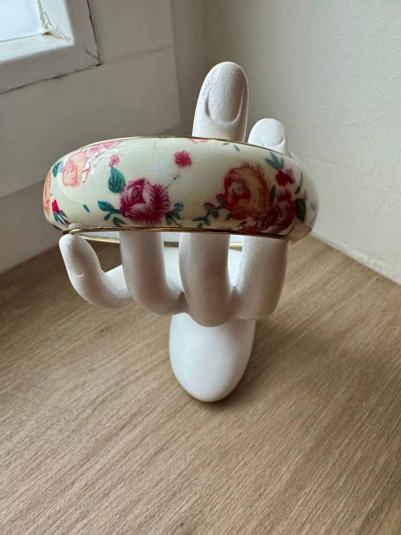 BRATARA SUPERBA  METAL EMAILAT PORTELANAT FRANTA