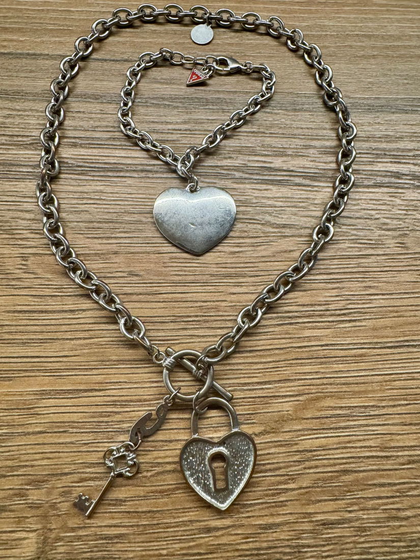 SET GUESS VINTAGE PANDANTIV SI BRATARA ORIGINAL MODEL DEOSEBIT