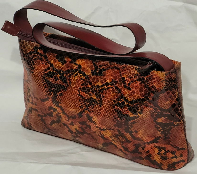 Geanta piele naturala  cu print sarpe