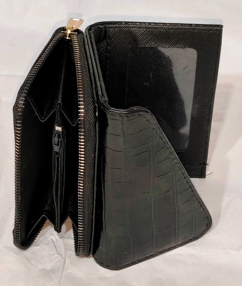 Guess portofel multiplu compartimentat