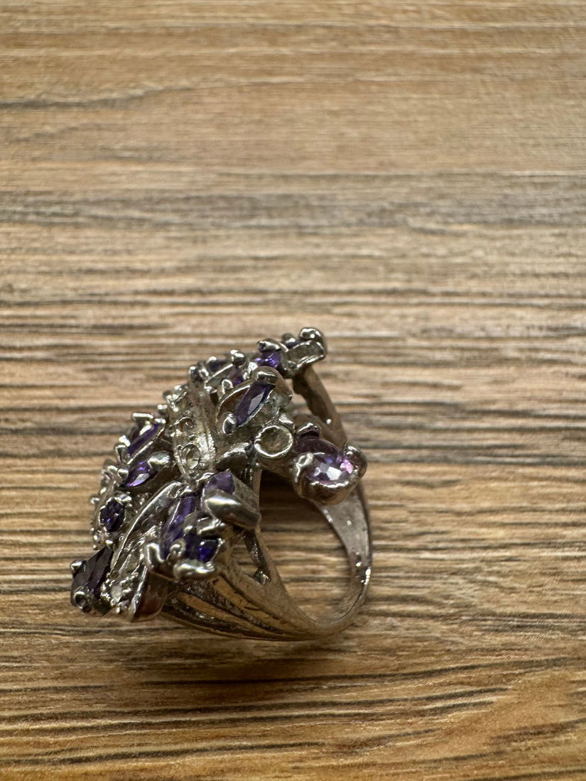 INEL DEOSEBIT CRISTALE